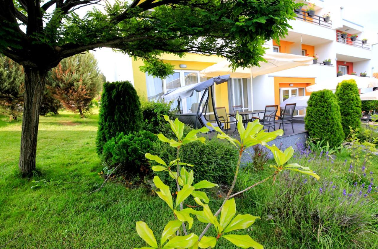 Stayinn Rainbow Houses Beachfront By Asteri Hotels Slantchev Briag Extérieur photo