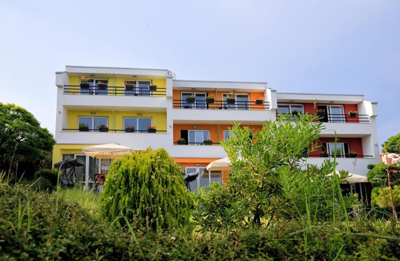 Stayinn Rainbow Houses Beachfront By Asteri Hotels Slantchev Briag Extérieur photo